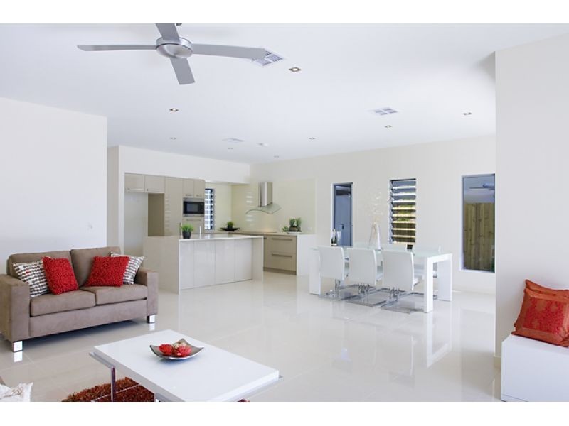 Luxury, Townhouses Seven Stars On Hilton, Noosaville QLD 4566