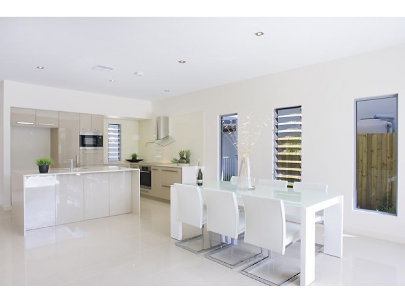 Luxury, Townhouses Seven Stars On Hilton, Noosaville QLD 4566