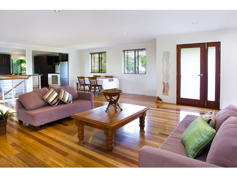 2 Freedom Place, Sunrise Beach QLD 4567