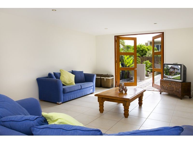 2 Freedom Place, Sunrise Beach QLD 4567