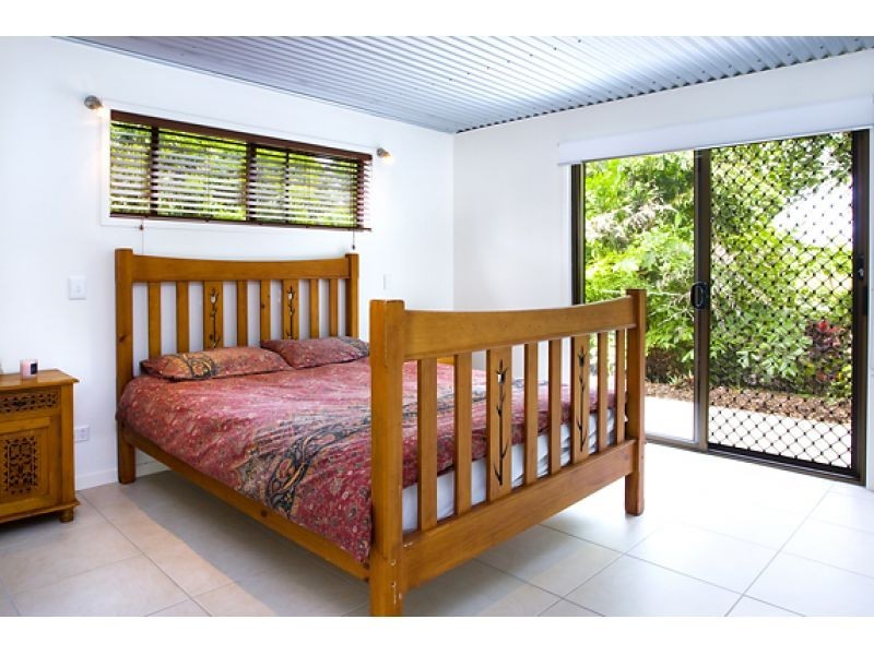 2 Freedom Place, Sunrise Beach QLD 4567