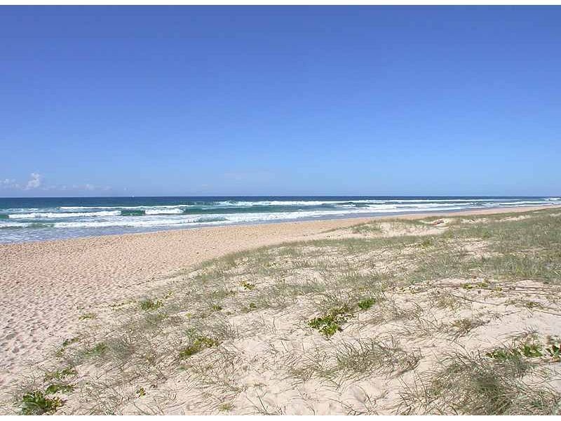 2 Freedom Place, Sunrise Beach QLD 4567