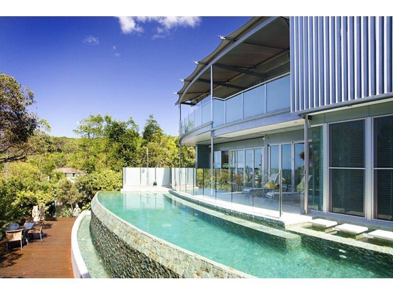 1 Seamist Court, Sunshine Beach QLD 4567