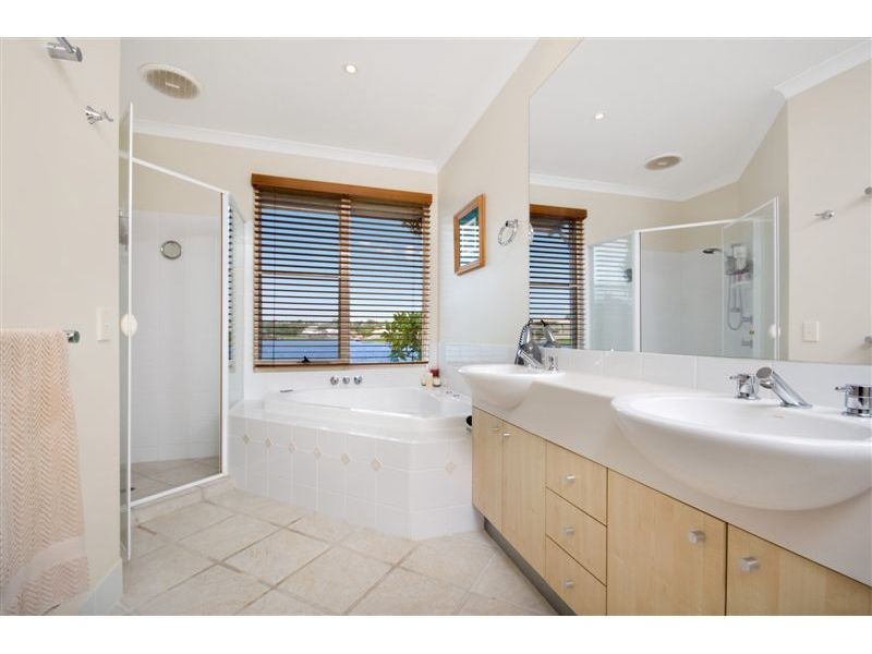11 The Anchorage, Noosa Waters QLD 4566