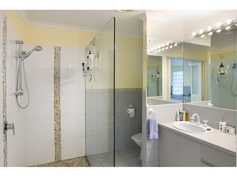 9 Delorme Street, Noosa Heads QLD 4567