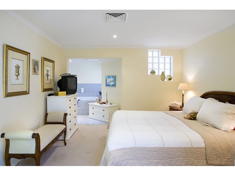 9 Delorme Street, Noosa Heads QLD 4567