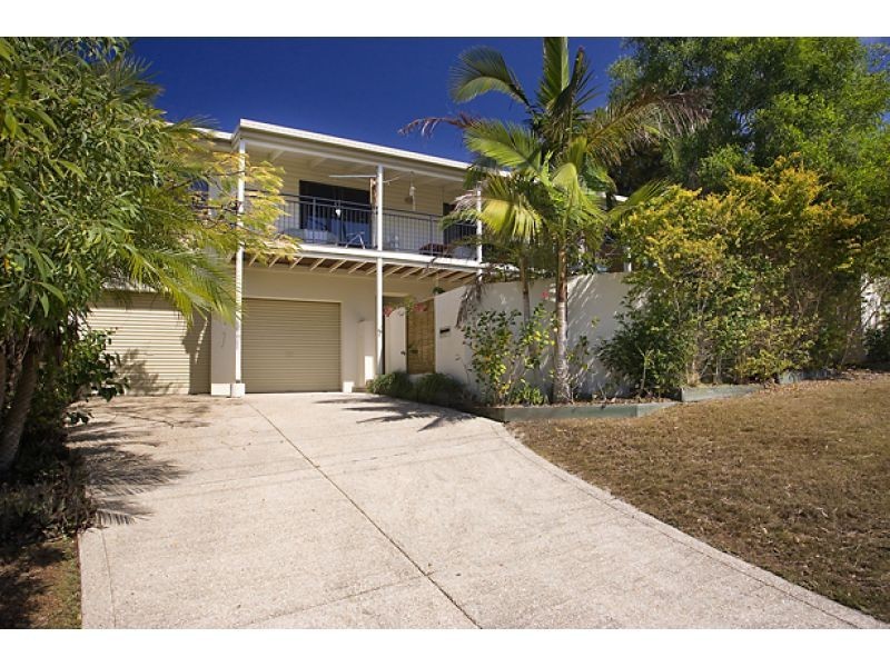 11 Toulambi Street, Noosa Heads QLD 4567