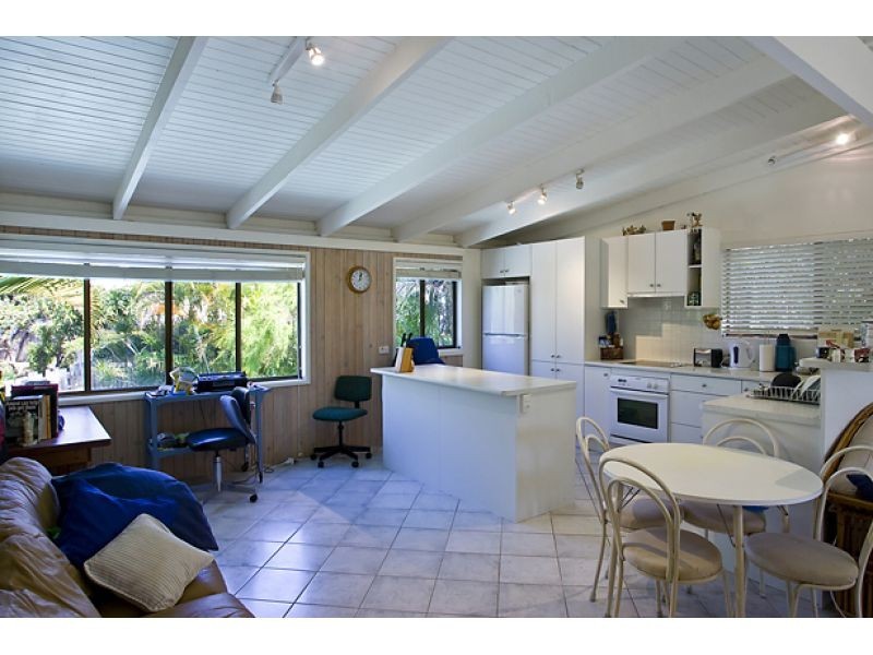 11 Toulambi Street, Noosa Heads QLD 4567