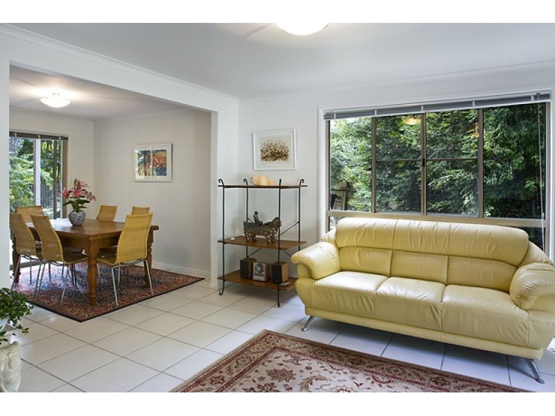13 Paul Street, Noosa Heads QLD 4567