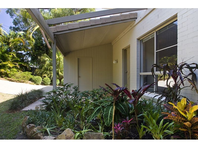 13 Paul Street, Noosa Heads QLD 4567
