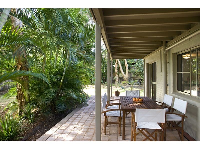 13 Paul Street, Noosa Heads QLD 4567