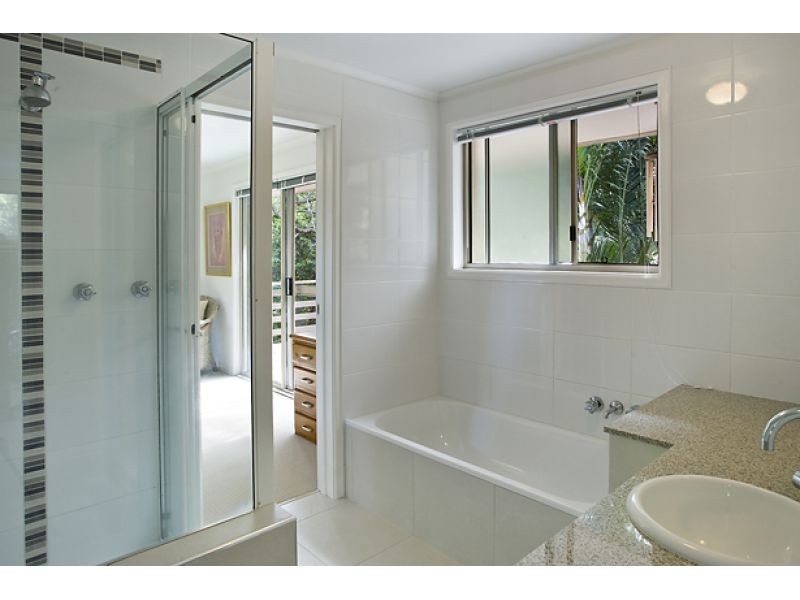 13 Paul Street, Noosa Heads QLD 4567