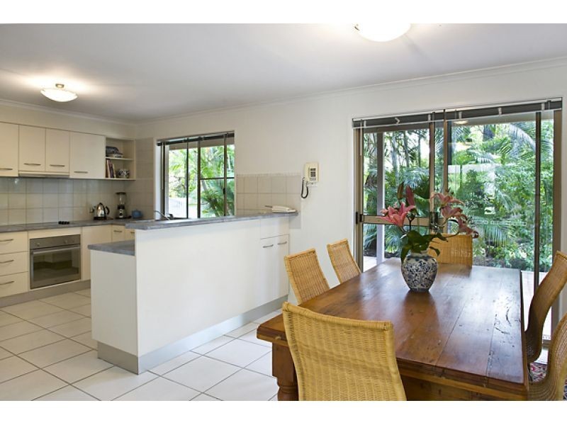 13 Paul Street, Noosa Heads QLD 4567