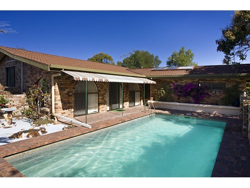 8 Wyona Drive, Noosa Heads QLD 4567