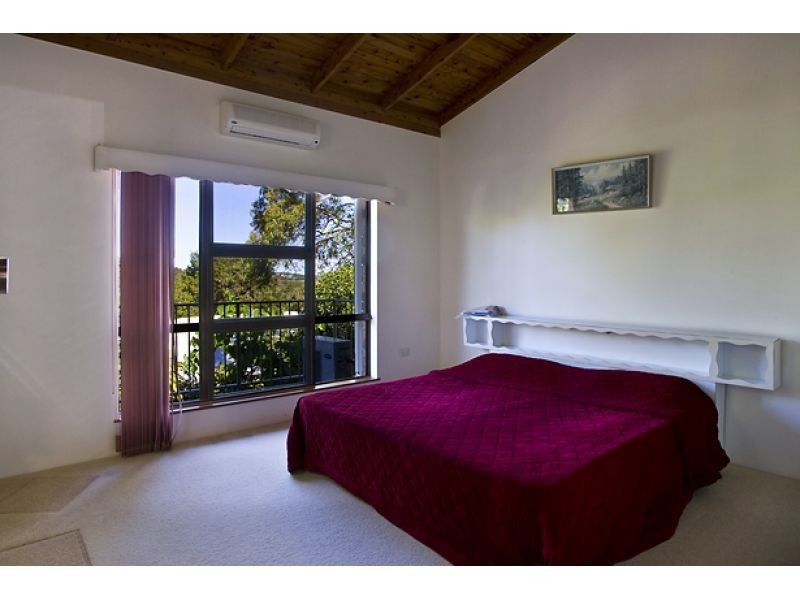 8 Wyona Drive, Noosa Heads QLD 4567