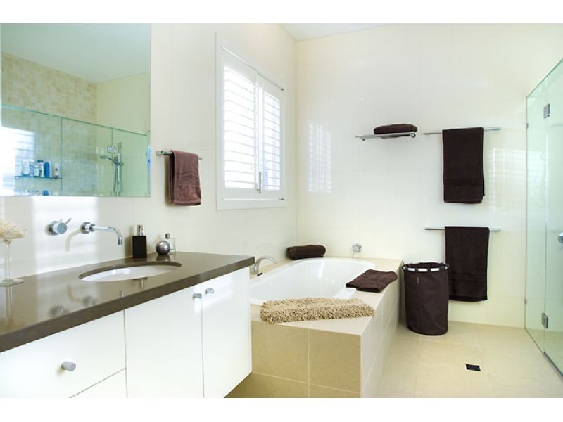 18 The Anchorage, Noosa Waters QLD 4566
