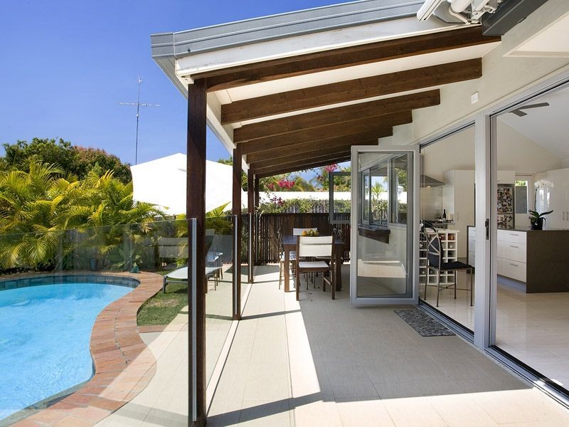 4 Currawong Street, Noosa Heads QLD 4567