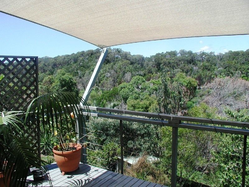 6 Shamrock Court, Sunrise Beach QLD 4567
