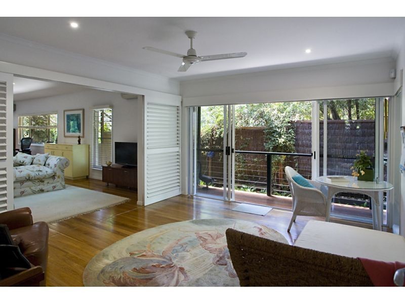 27 Weyba Esplanade, Noosa Heads QLD 4567