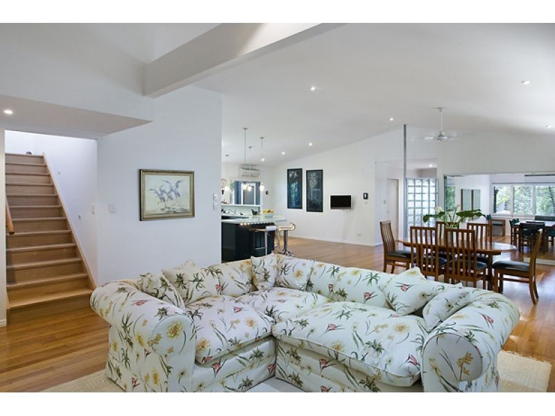 27 Weyba Esplanade, Noosa Heads QLD 4567