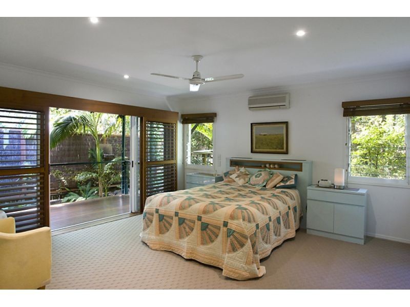 27 Weyba Esplanade, Noosa Heads QLD 4567