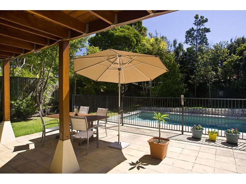 16 Riverbreeze Avenue, Noosa Waters QLD 4566