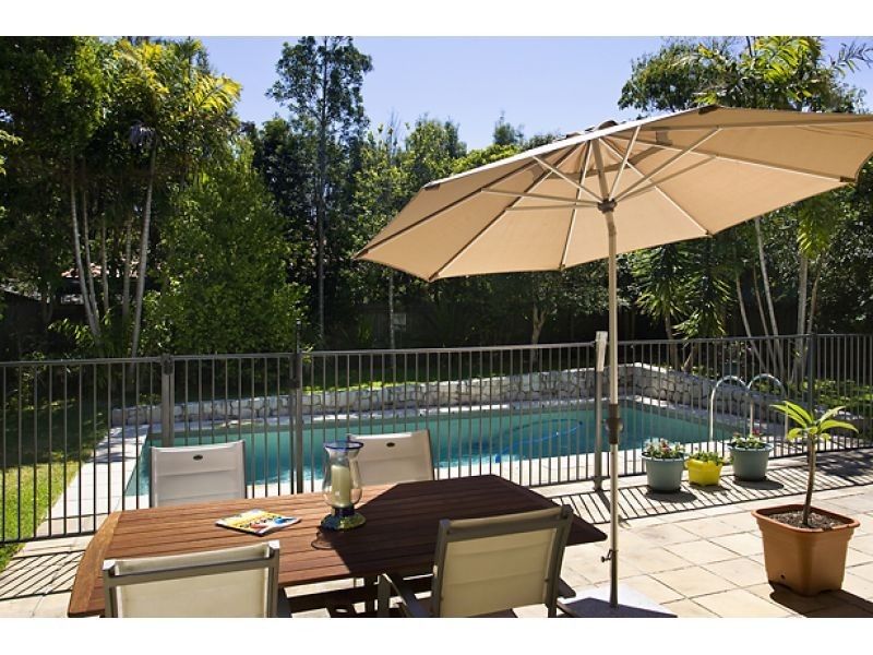 16 Riverbreeze Avenue, Noosa Waters QLD 4566