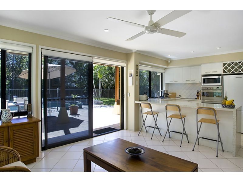 16 Riverbreeze Avenue, Noosa Waters QLD 4566