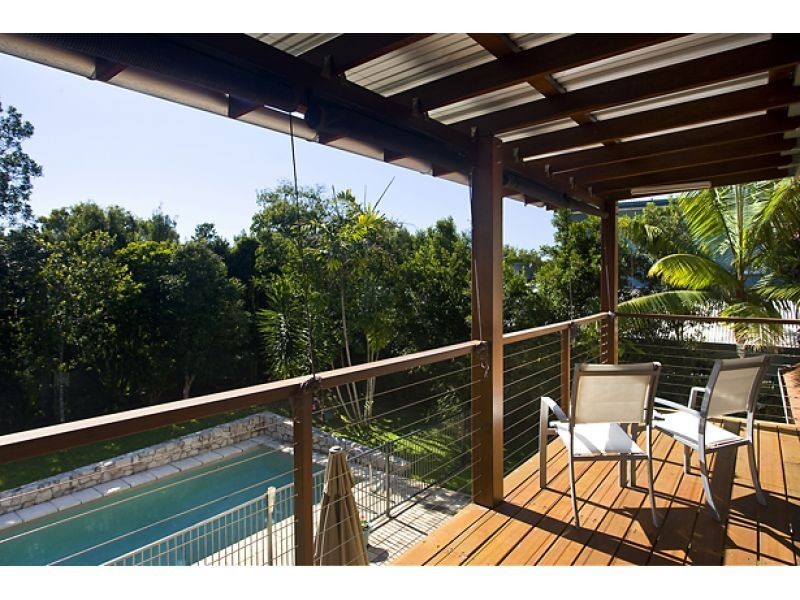 16 Riverbreeze Avenue, Noosa Waters QLD 4566