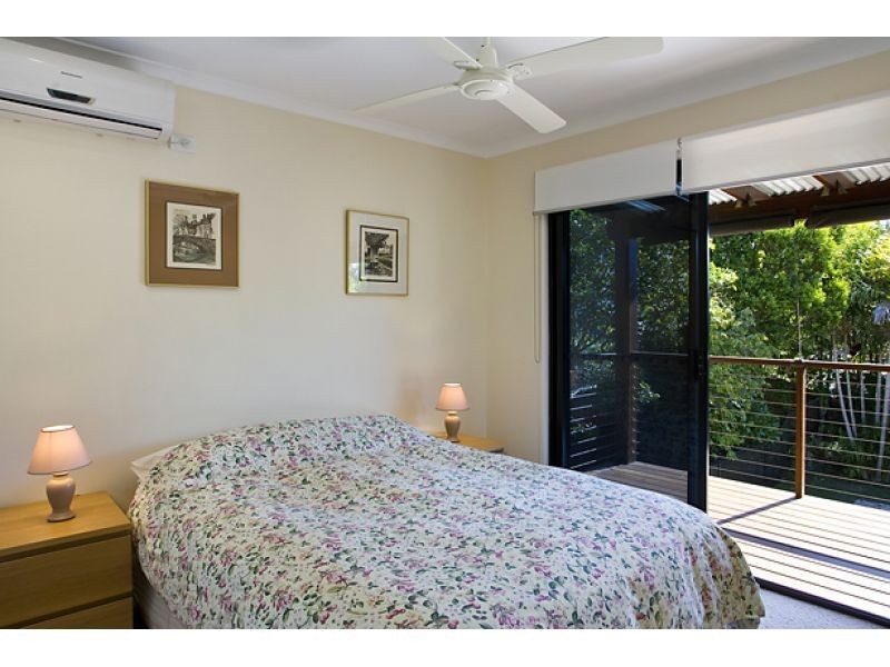 16 Riverbreeze Avenue, Noosa Waters QLD 4566