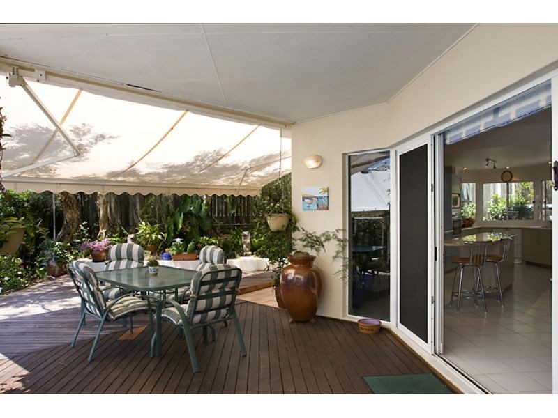 20 Toulambi Street, Noosa Heads QLD 4567