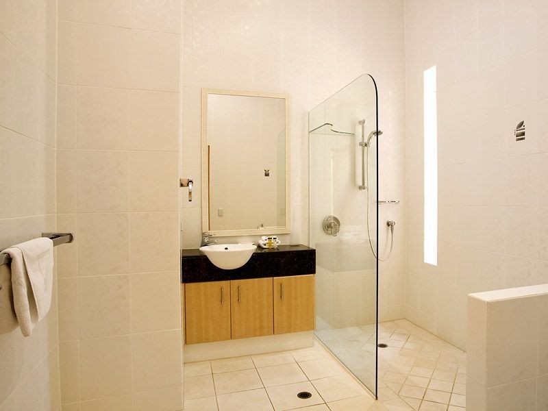 Units 1 & 2, 11 Mitti Street, Little Cove QLD 4567