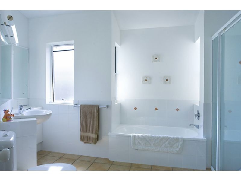 27 Seamount Quay, Noosa Waters QLD 4566