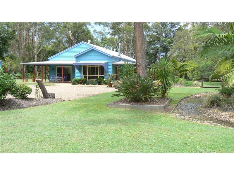 16 Green Gate Road, Cooroibah QLD 4565