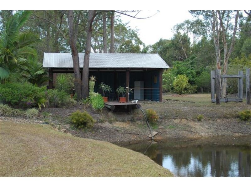 16 Green Gate Road, Cooroibah QLD 4565