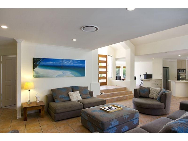 4 Waterside Court, Noosa Waters QLD 4566