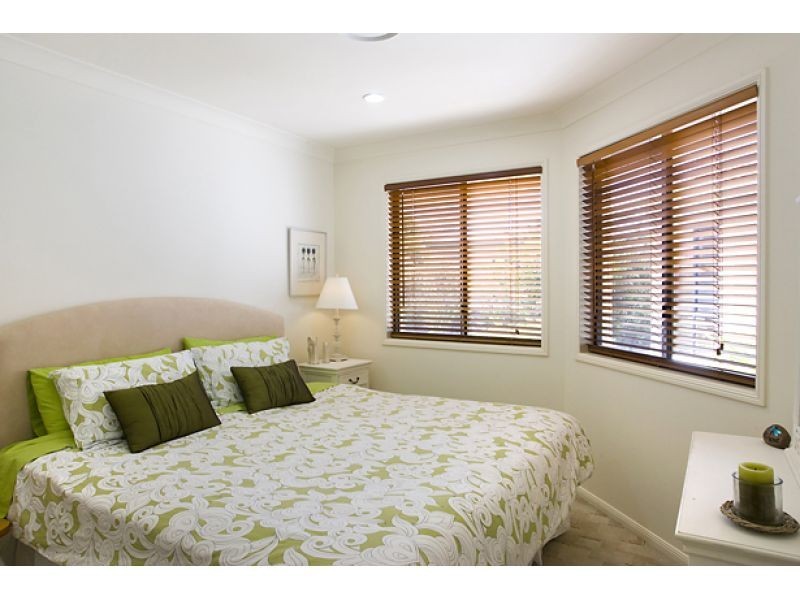 4 Waterside Court, Noosa Waters QLD 4566