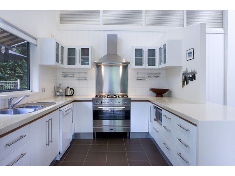 12 Moonare Crescent, Noosa Heads QLD 4567