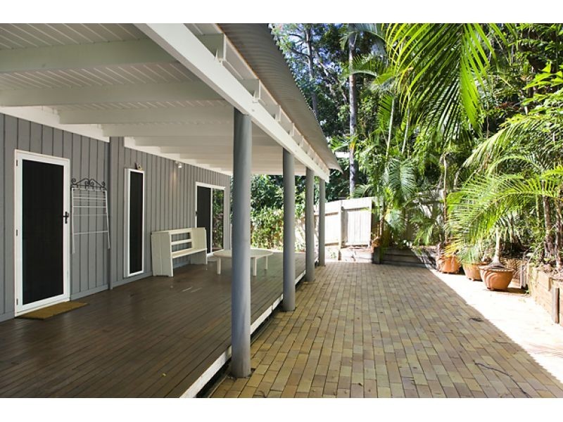 12 Moonare Crescent, Noosa Heads QLD 4567