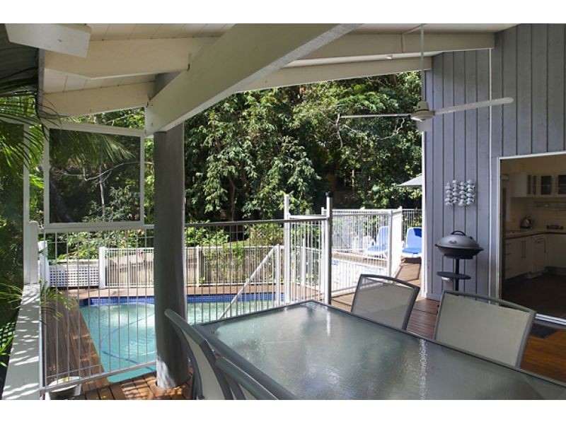 12 Moonare Crescent, Noosa Heads QLD 4567