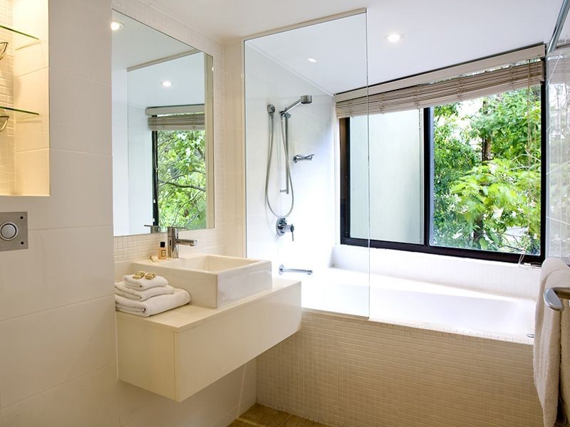 Apartment, 6 Little Cove Court, Little Cove QLD 4567