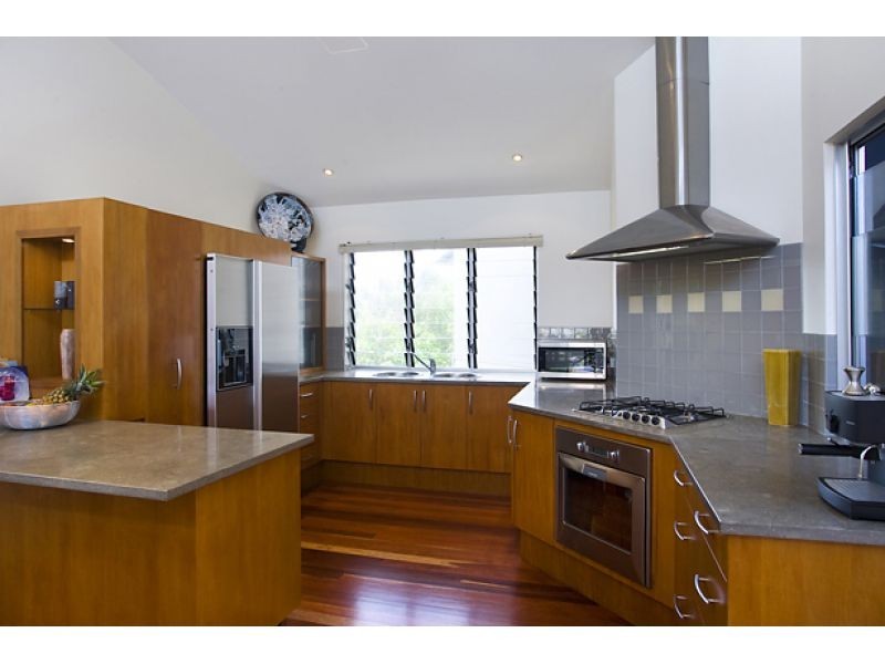 Apartment 1, 9 Ventura Street, Sunrise Beach QLD 4567