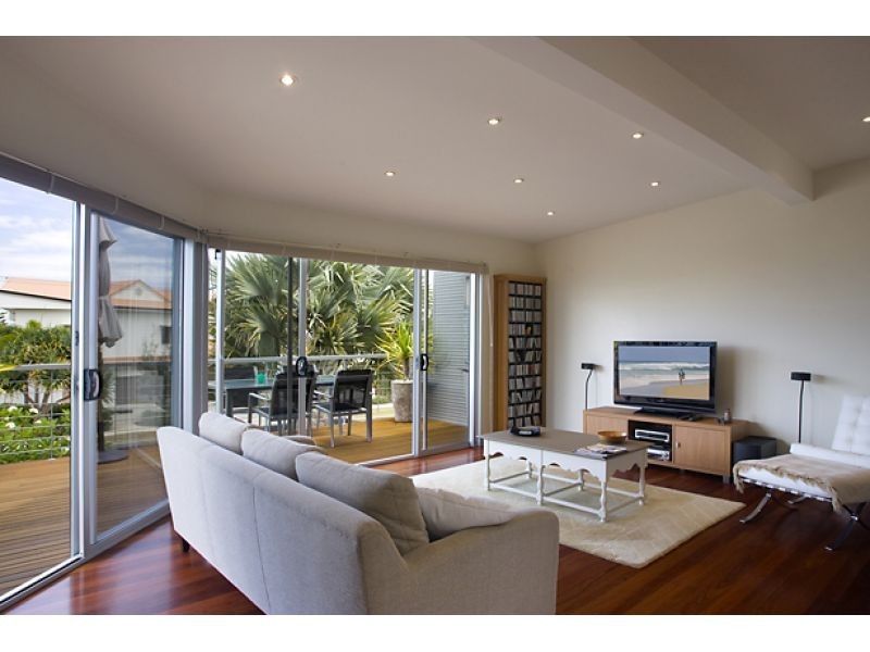 Apartment 1, 9 Ventura Street, Sunrise Beach QLD 4567