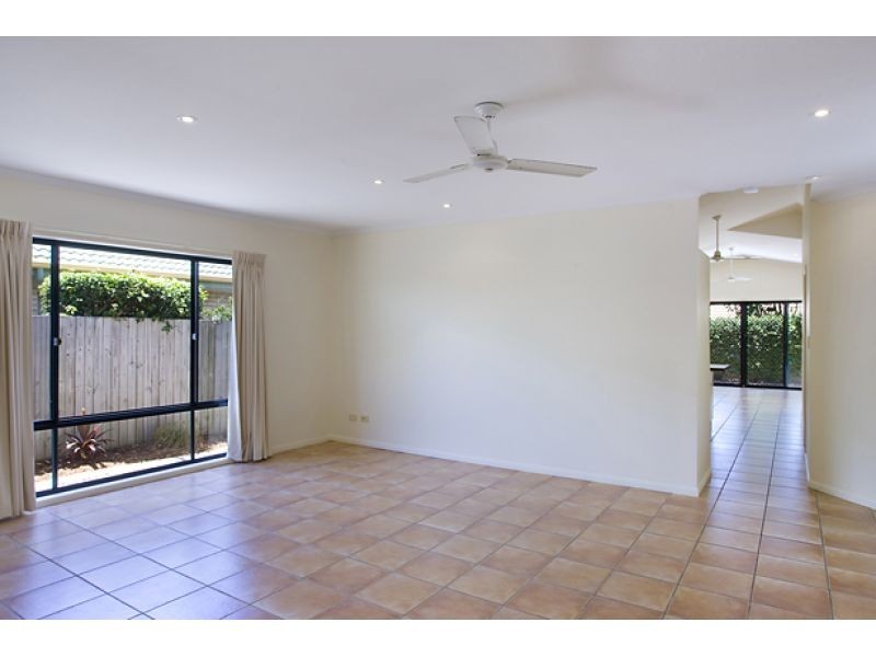 1B Sarena Court, Sunshine Beach QLD 4567