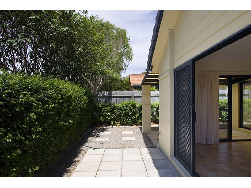 1B Sarena Court, Sunshine Beach QLD 4567