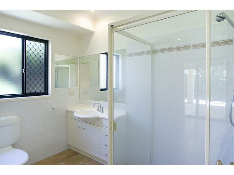 1B Sarena Court, Sunshine Beach QLD 4567