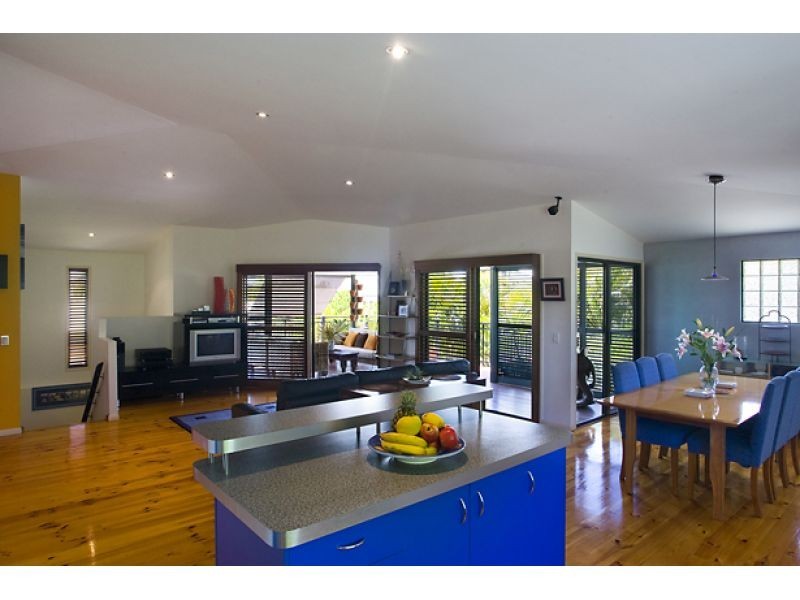 10 Werita Court, Sunrise Beach QLD 4567