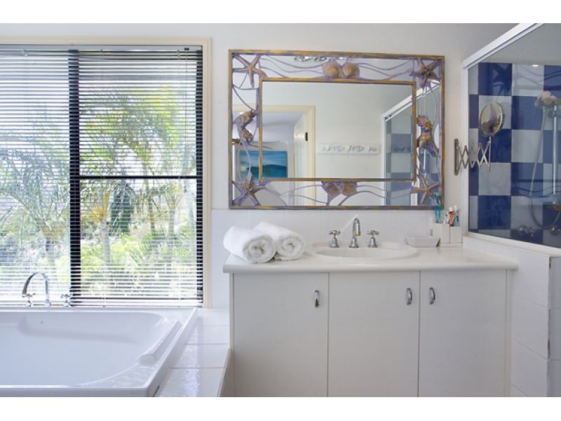 10 Werita Court, Sunrise Beach QLD 4567