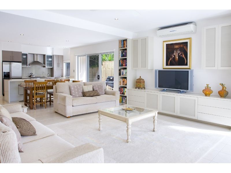 2, 22 Elizabeth Street, Noosaville QLD 4566