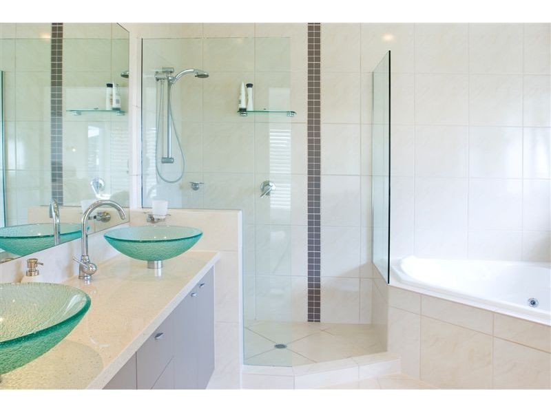 2, 22 Elizabeth Street, Noosaville QLD 4566